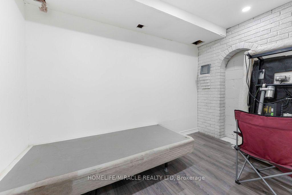 Photo 18 of Unit Basement, 2037 Simcoe Street N, Oshawa, Samac — HOMEH