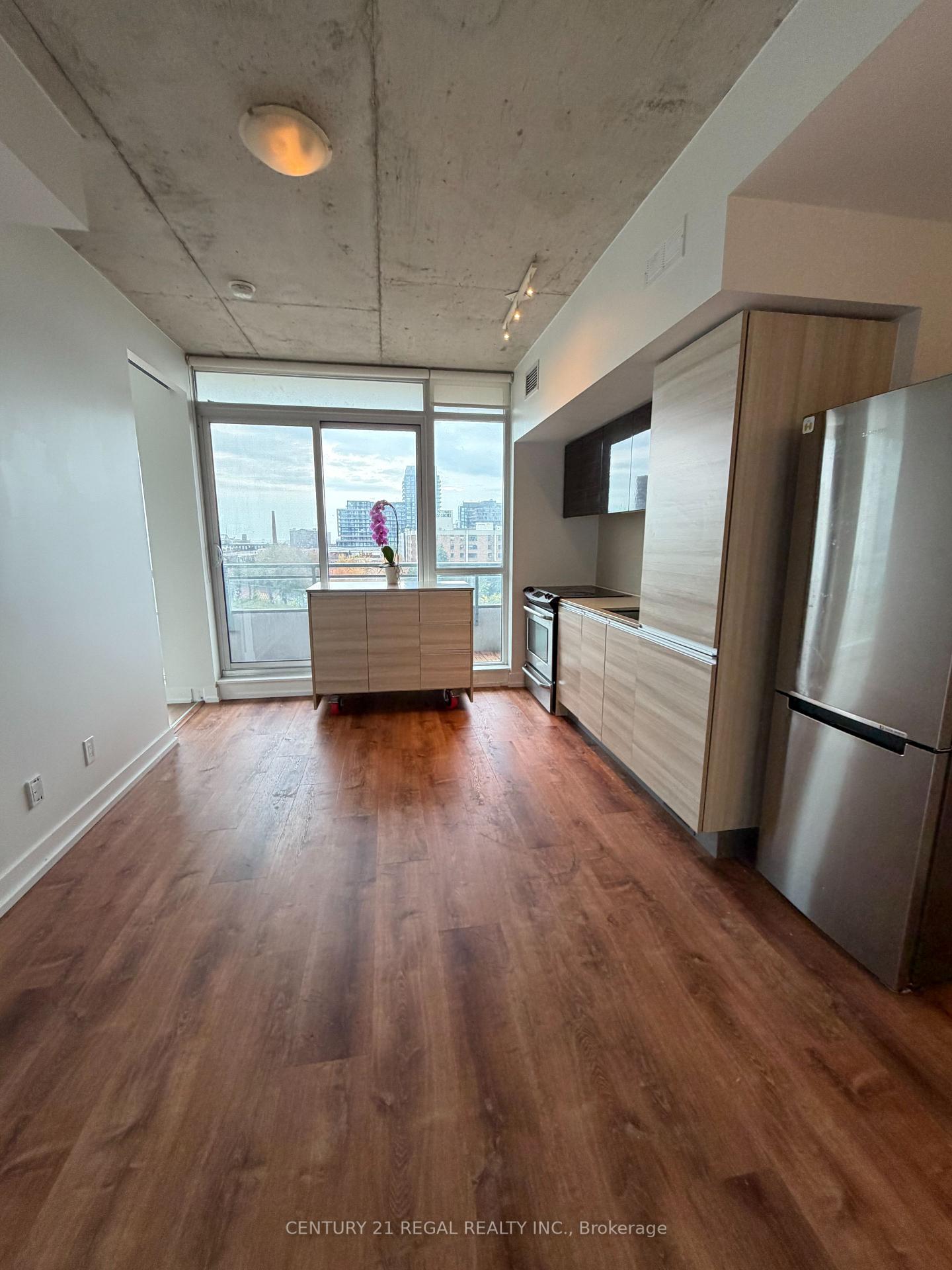 Photo 5 of Unit 705, 20 Minowan Miikan Lane, Toronto, Little Portugal — HOMEH