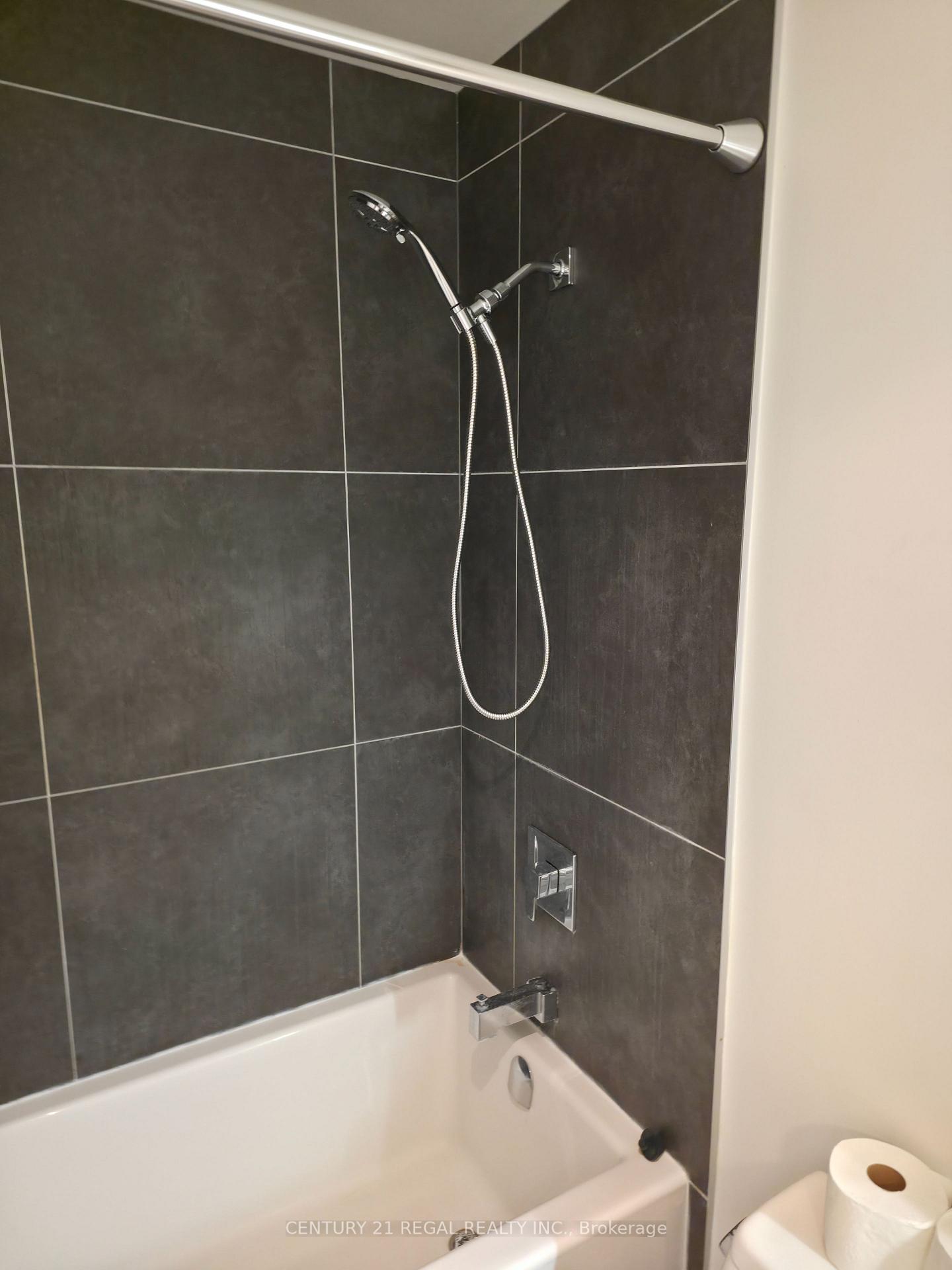 Photo 7 of Unit 705, 20 Minowan Miikan Lane, Toronto, Little Portugal — HOMEH