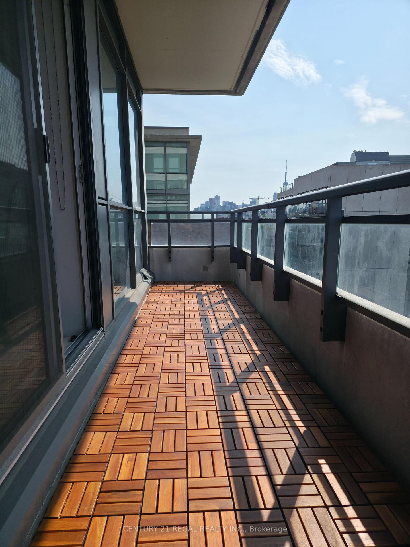 Photo 9 of Unit 705, 20 Minowan Miikan Lane, Toronto, Little Portugal — HOMEH