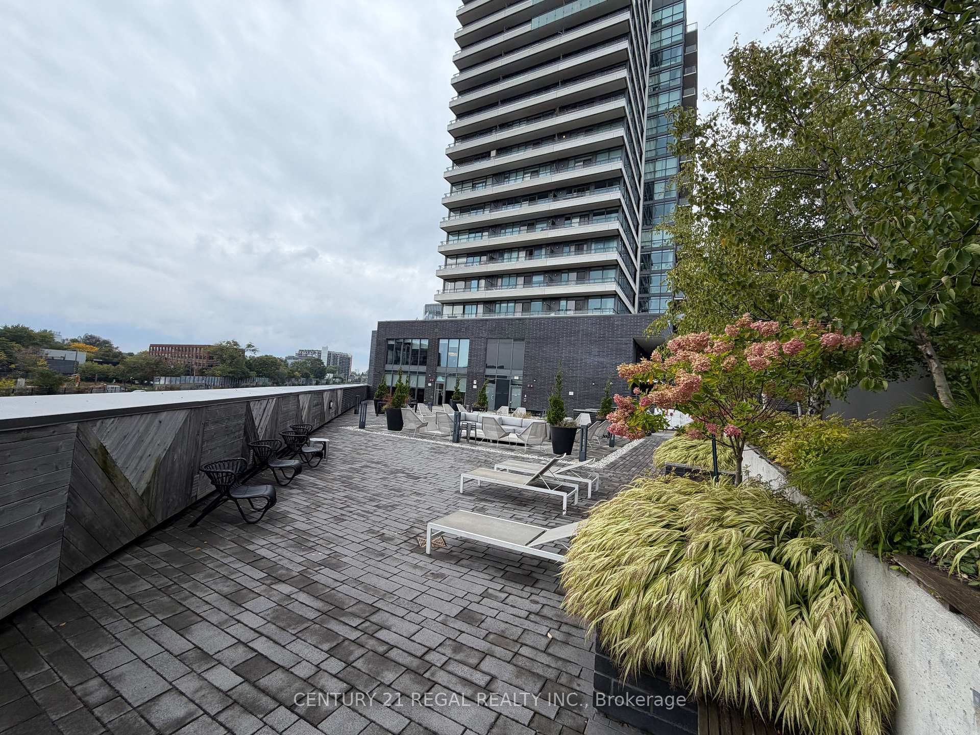 Photo 19 of Unit 705, 20 Minowan Miikan Lane, Toronto, Little Portugal — HOMEH