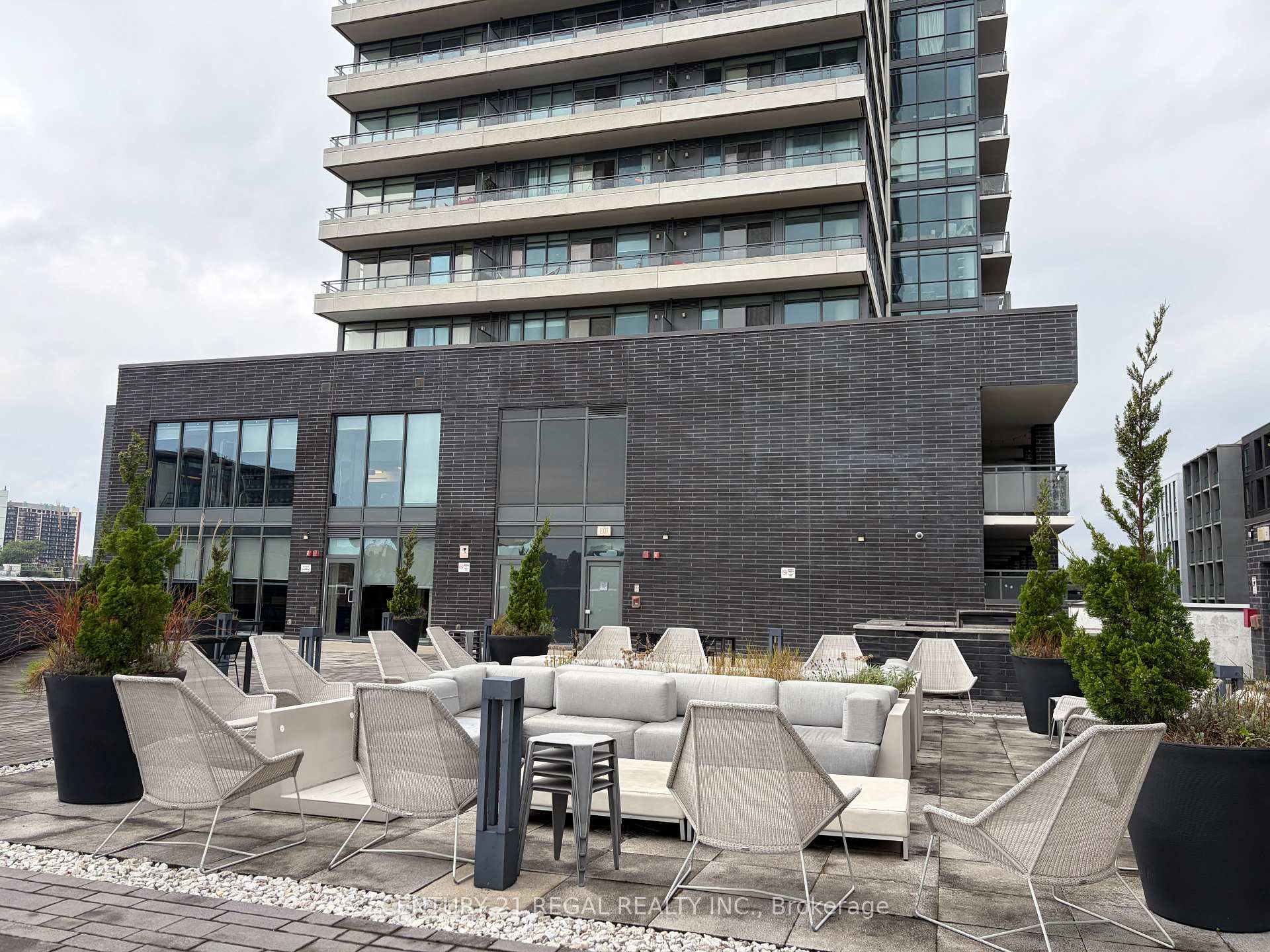 Photo 20 of Unit 705, 20 Minowan Miikan Lane, Toronto, Little Portugal — HOMEH