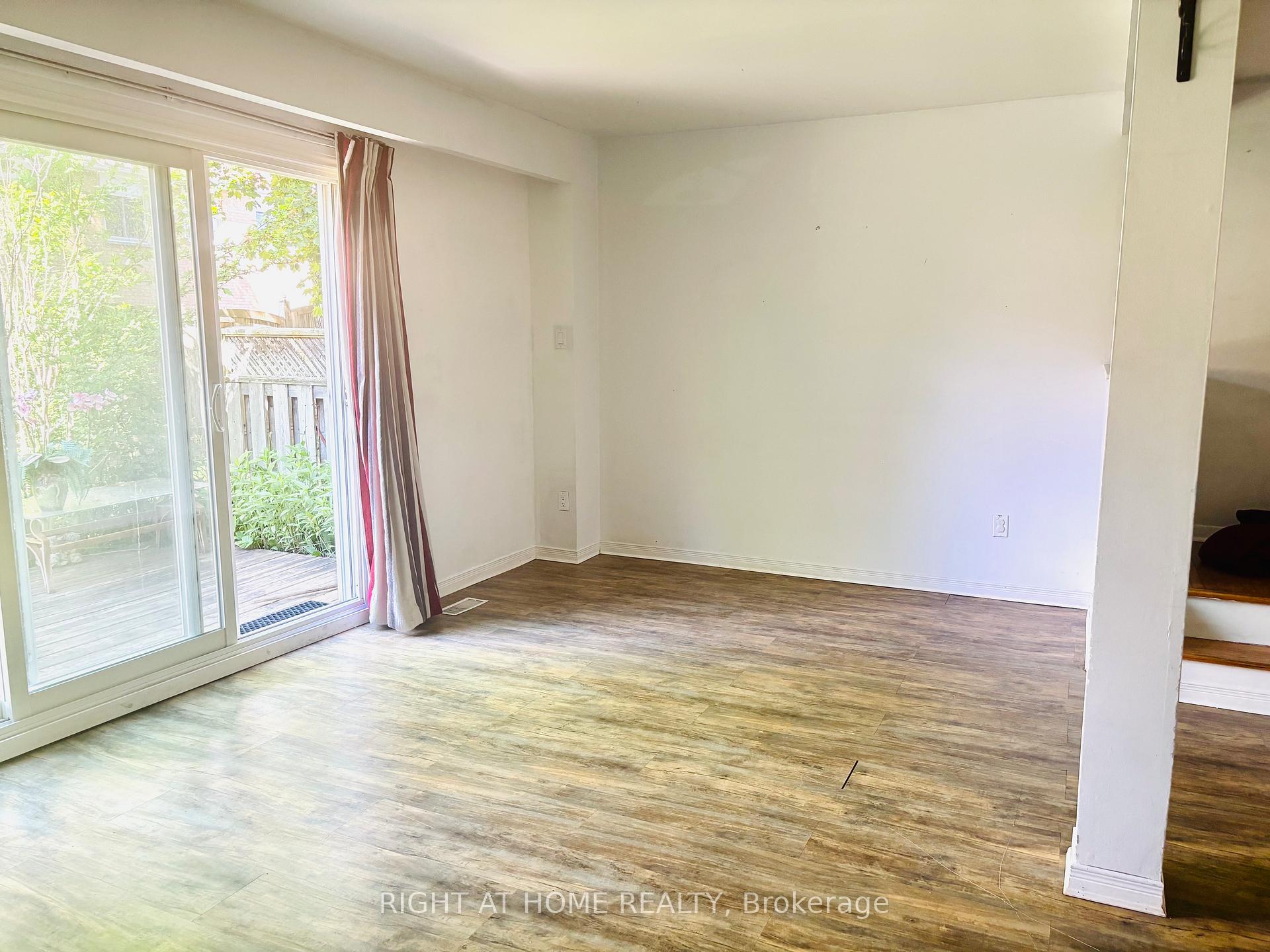 Photo 29 of Unit 7, 925 Bayly Street, Pickering, West Shore — HOMEH