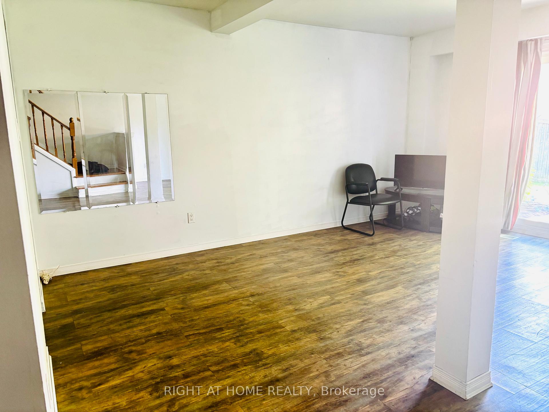 Photo 32 of Unit 7, 925 Bayly Street, Pickering, West Shore — HOMEH