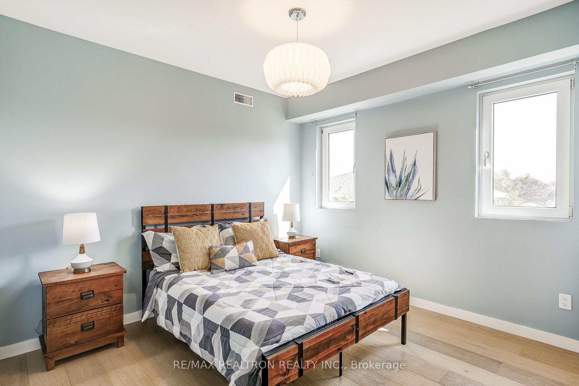 Photo 25 of 87 Otonabee Avenue, North York, Newtonbrook East — HOMEH