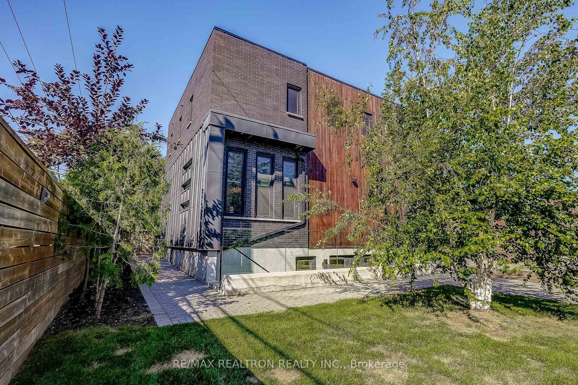 Photo 59 of 87 Otonabee Avenue, North York, Newtonbrook East — HOMEH