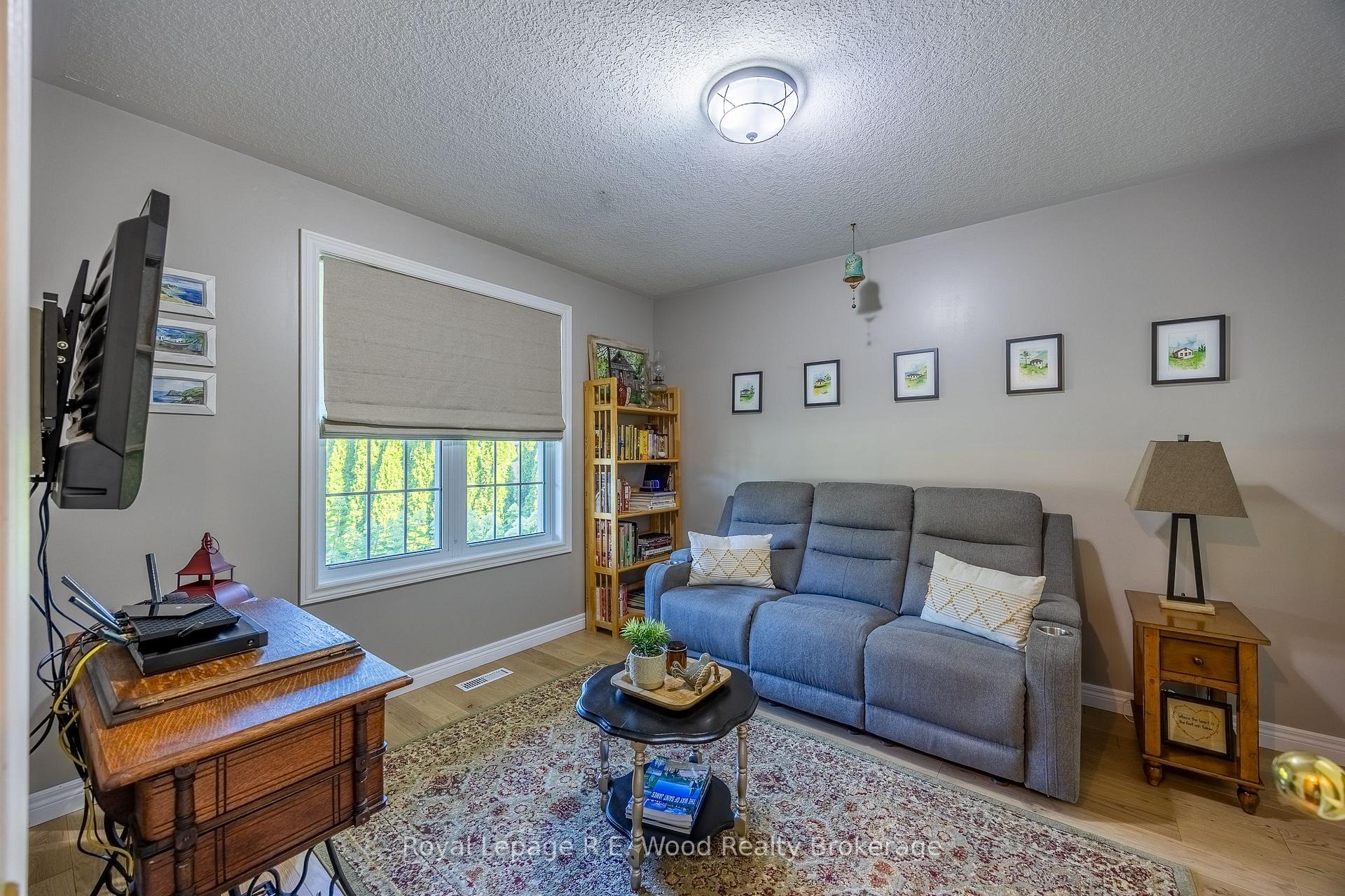 Photo 5 of 3 Otterview Drive, Norwich, Otterville — HOMEH