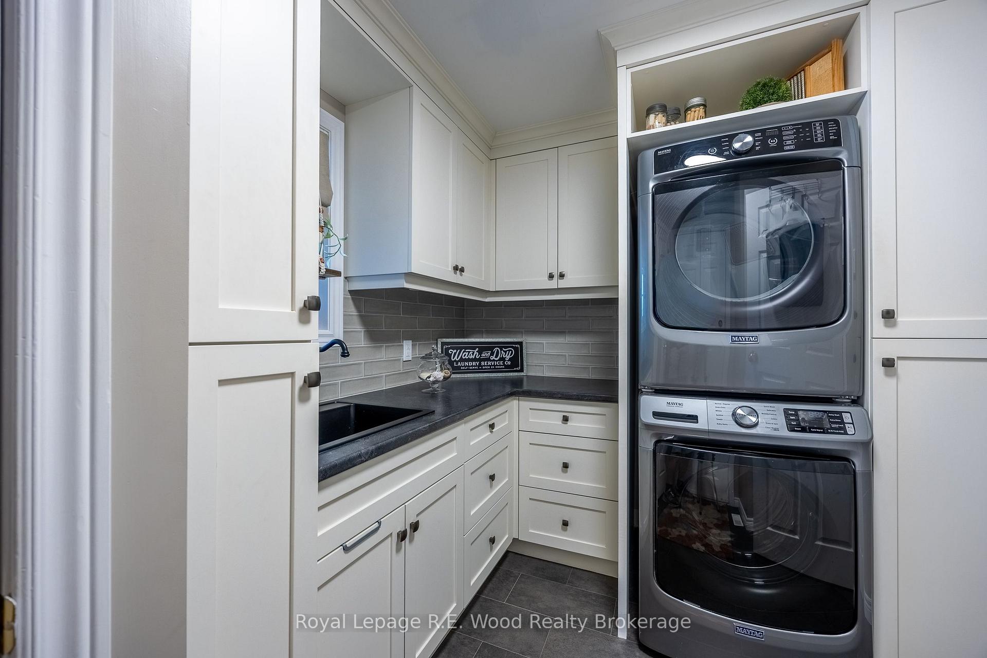 Photo 8 of 3 Otterview Drive, Norwich, Otterville — HOMEH