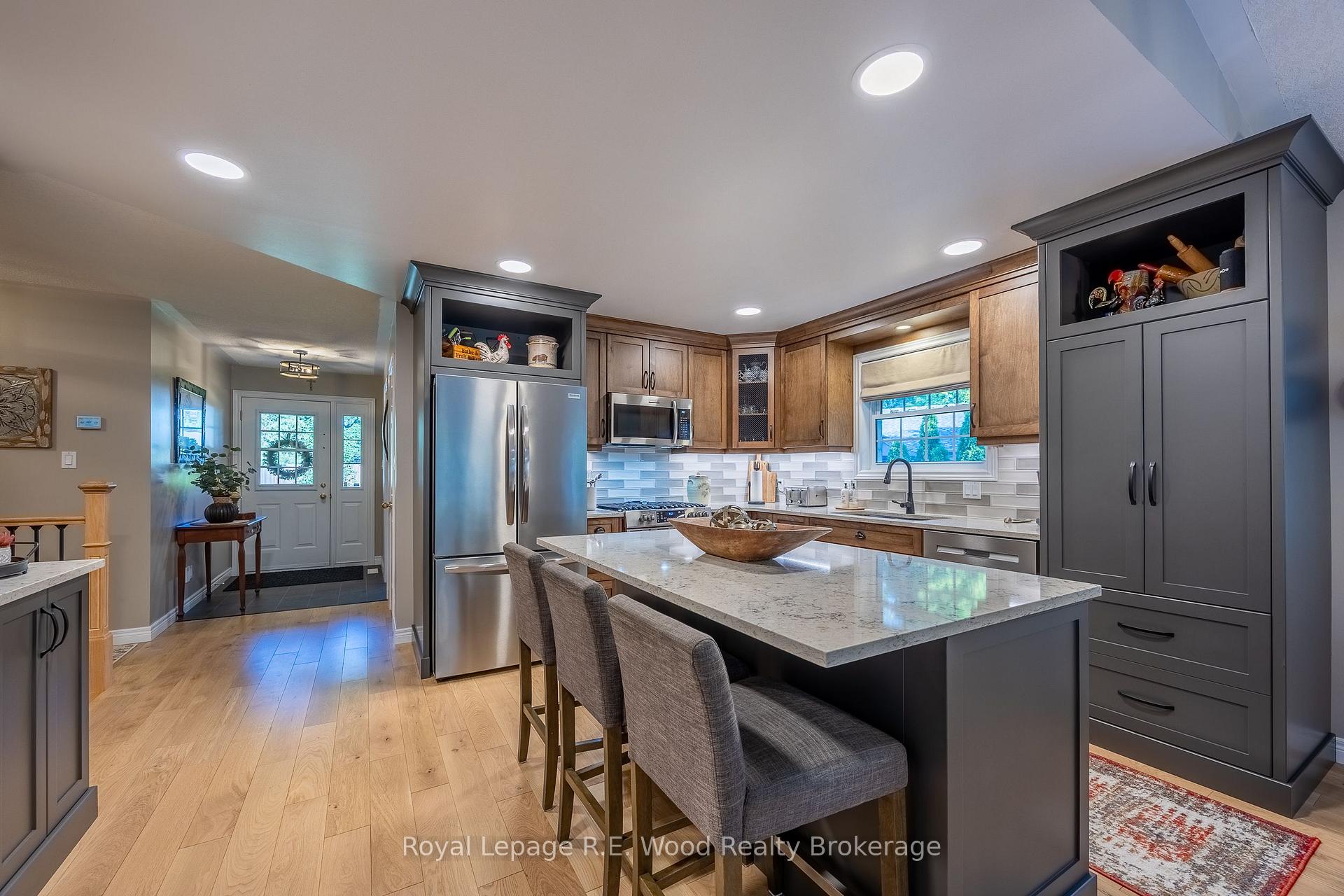Photo 10 of 3 Otterview Drive, Norwich, Otterville — HOMEH