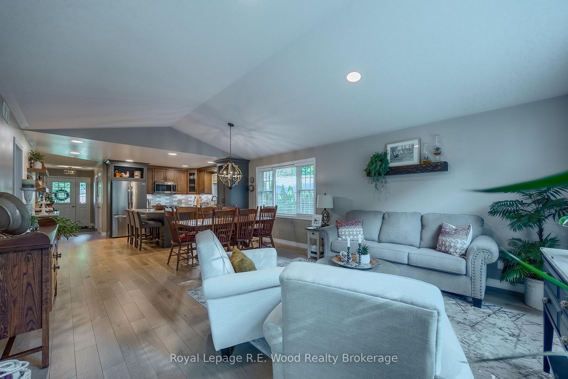 Photo 16 of 3 Otterview Drive, Norwich, Otterville — HOMEH