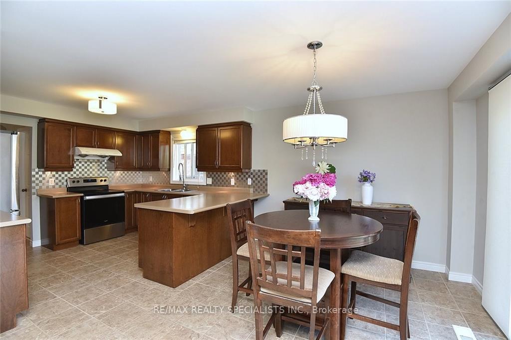 Photo 9 of Unit UPPER ROOM, 310 Brigadoon Drive, Hamilton, Kernighan — HOMEH