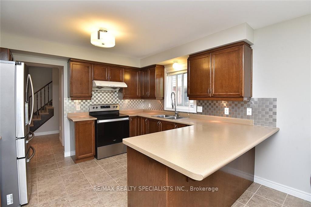 Photo 12 of Unit UPPER ROOM, 310 Brigadoon Drive, Hamilton, Kernighan — HOMEH