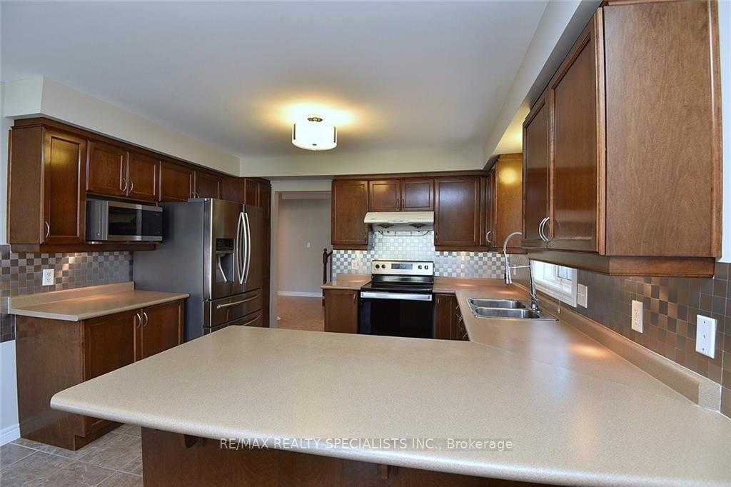 Photo 13 of Unit UPPER ROOM, 310 Brigadoon Drive, Hamilton, Kernighan — HOMEH