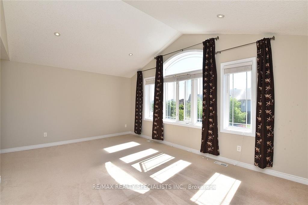 Photo 21 of Unit UPPER ROOM, 310 Brigadoon Drive, Hamilton, Kernighan — HOMEH