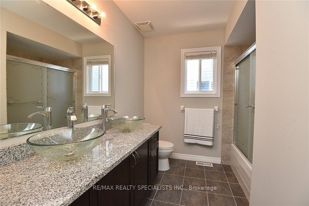 Photo 22 of Unit UPPER ROOM, 310 Brigadoon Drive, Hamilton, Kernighan — HOMEH