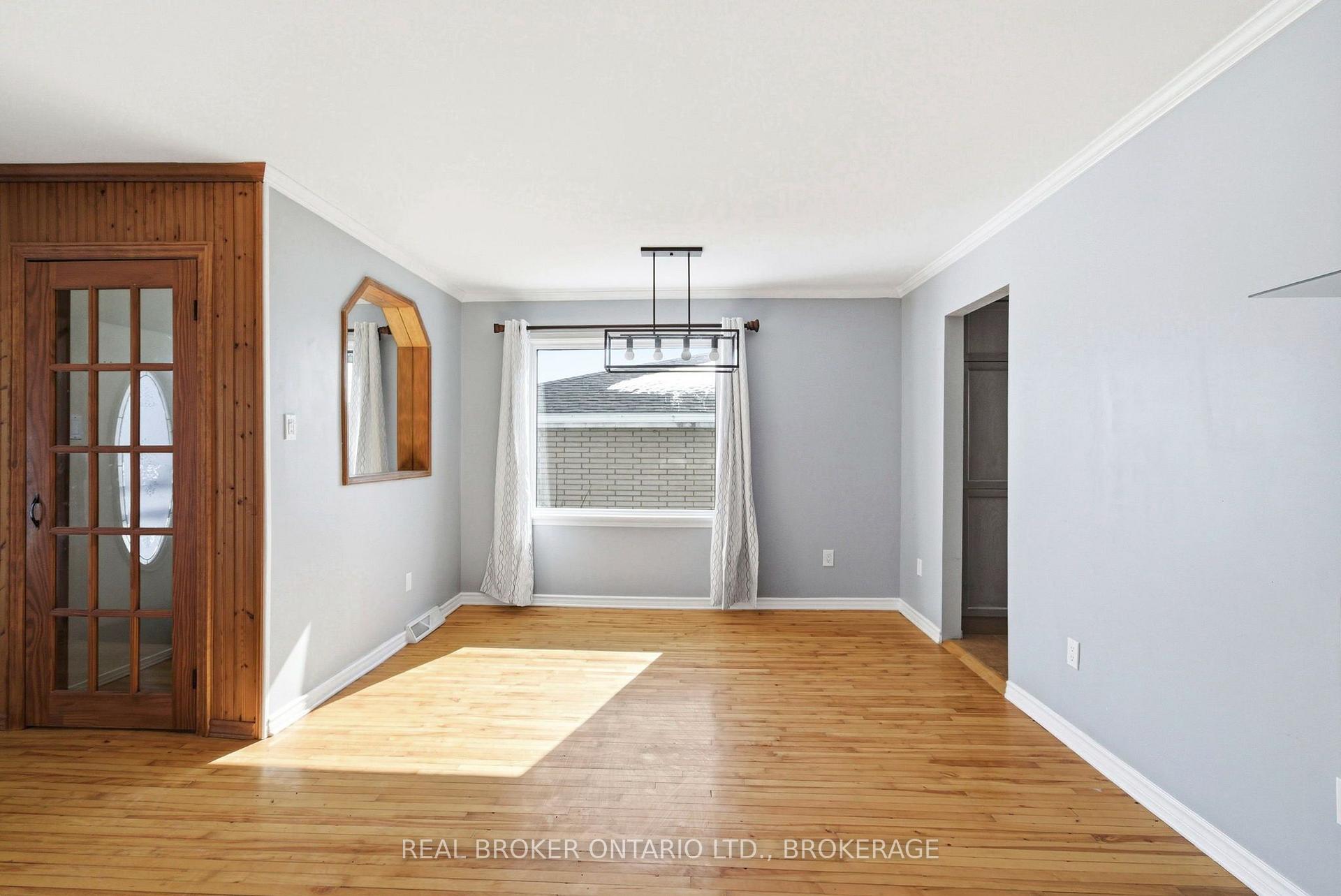 Photo 6 of 25 Dunbar Avenue, Cornwall, Cornwall — HOMEH