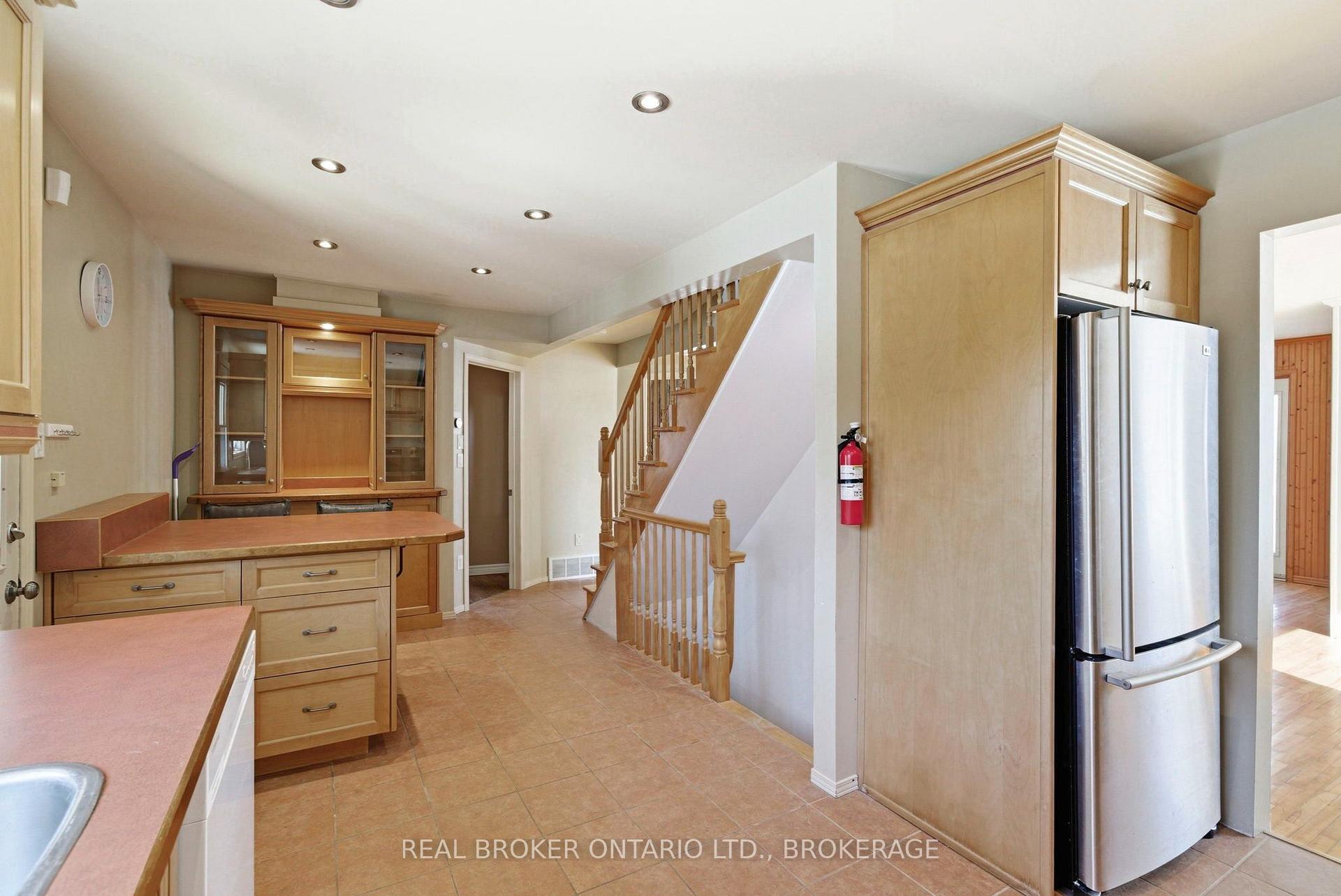 Photo 12 of 25 Dunbar Avenue, Cornwall, Cornwall — HOMEH