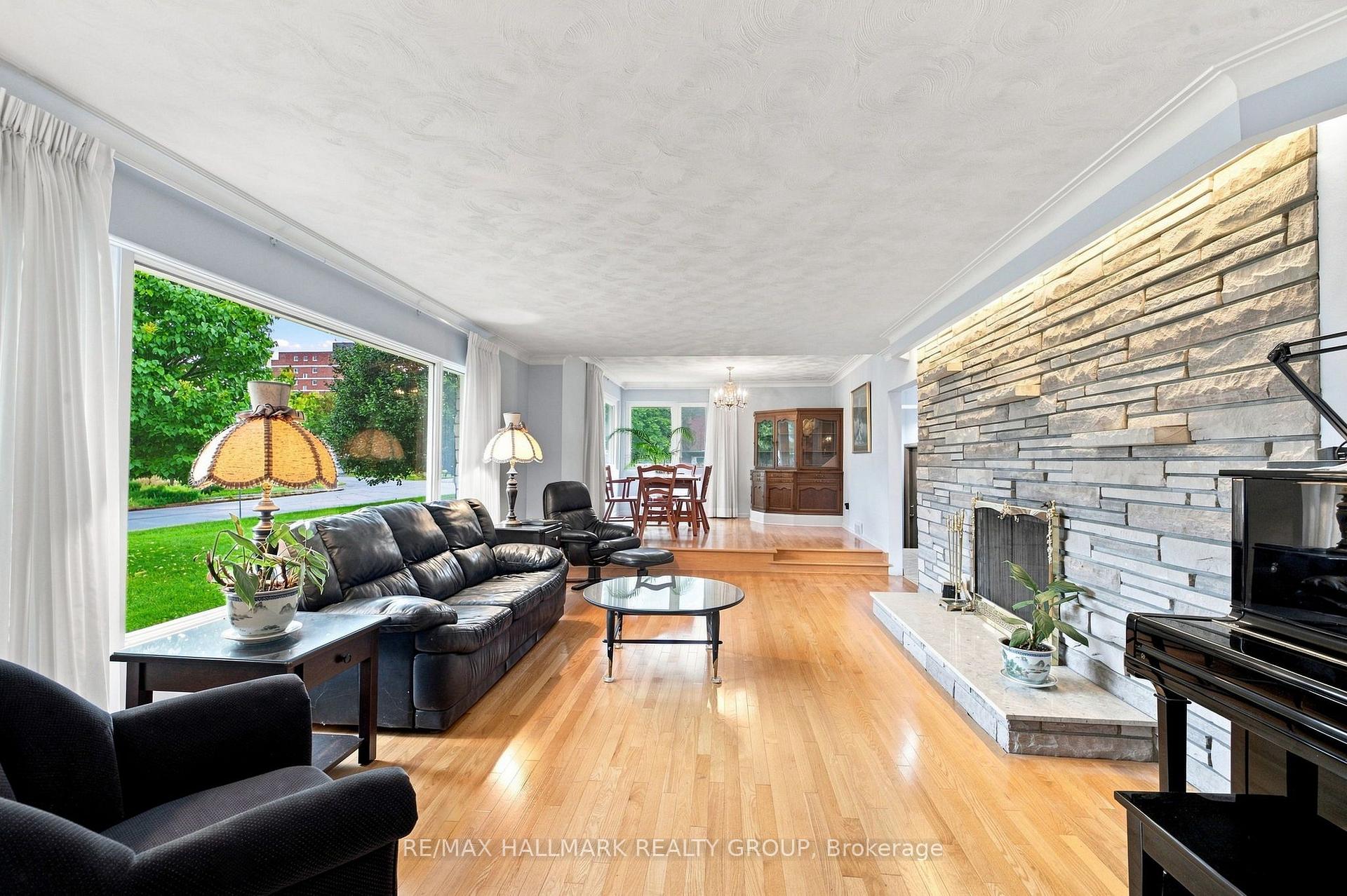 Photo 7 of 855 Mountainview Avenue, Ottawa, Whitehaven — HOMEH