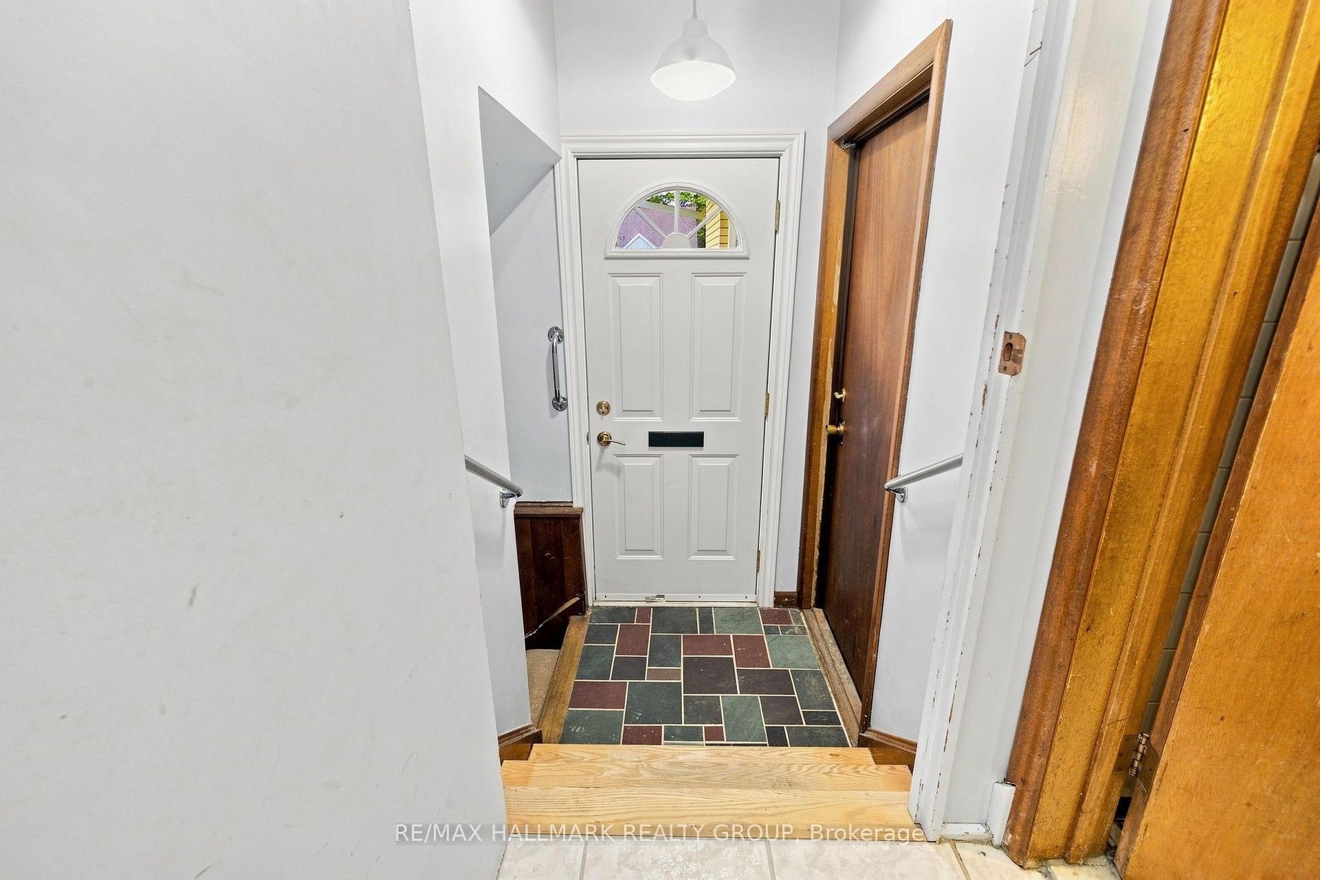 Photo 29 of 855 Mountainview Avenue, Ottawa, Whitehaven — HOMEH