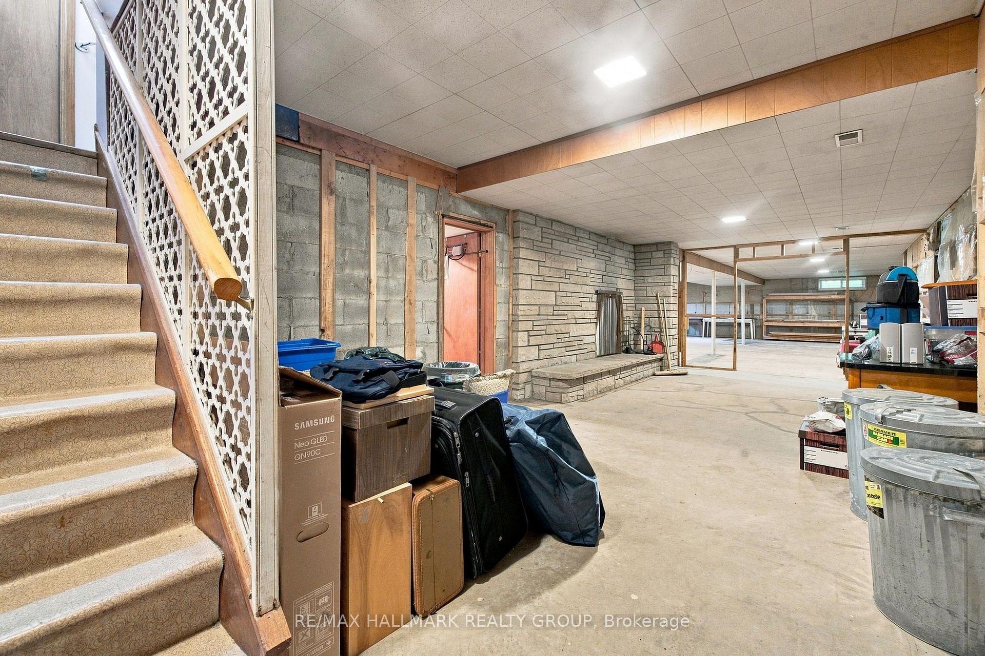 Photo 30 of 855 Mountainview Avenue, Ottawa, Whitehaven — HOMEH