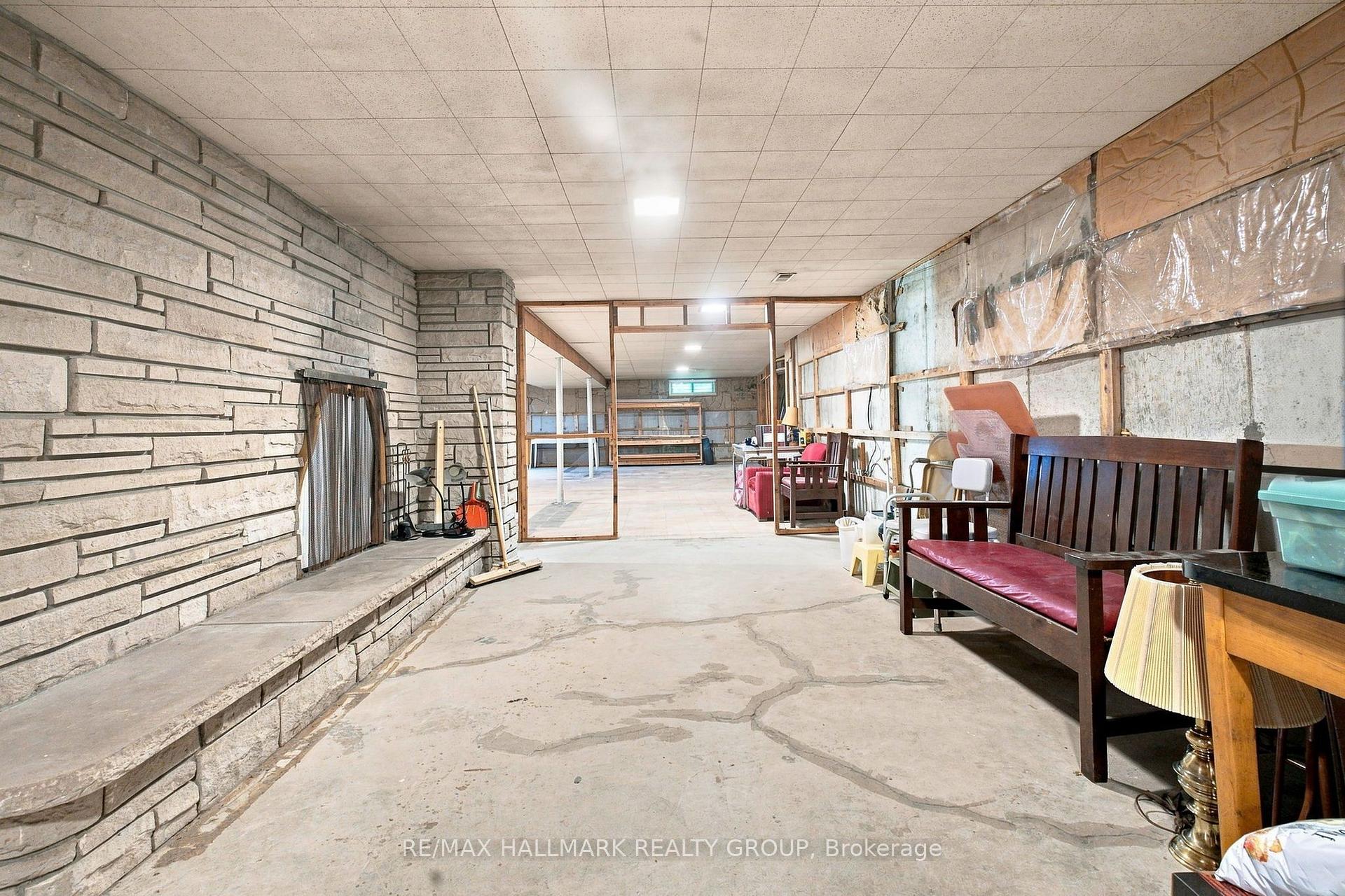 Photo 31 of 855 Mountainview Avenue, Ottawa, Whitehaven — HOMEH