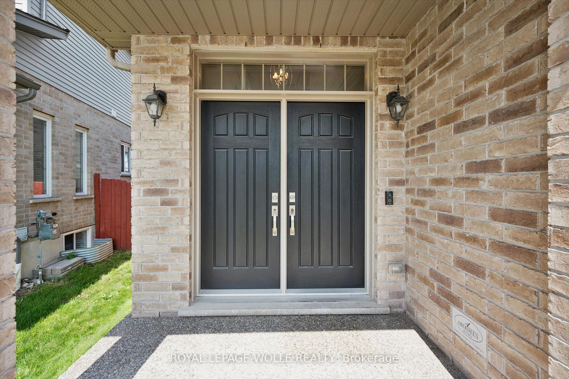 Photo 5 of 941 Eden Oak Court, Kitchener, Idlewood/Lackner Woods — HOMEH