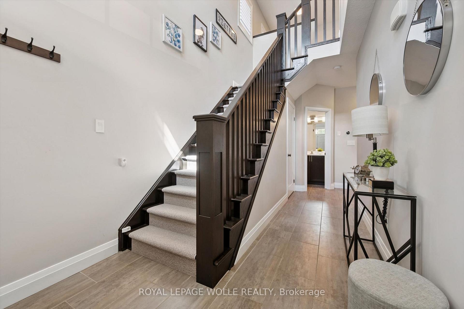 Photo 7 of 941 Eden Oak Court, Kitchener, Idlewood/Lackner Woods — HOMEH