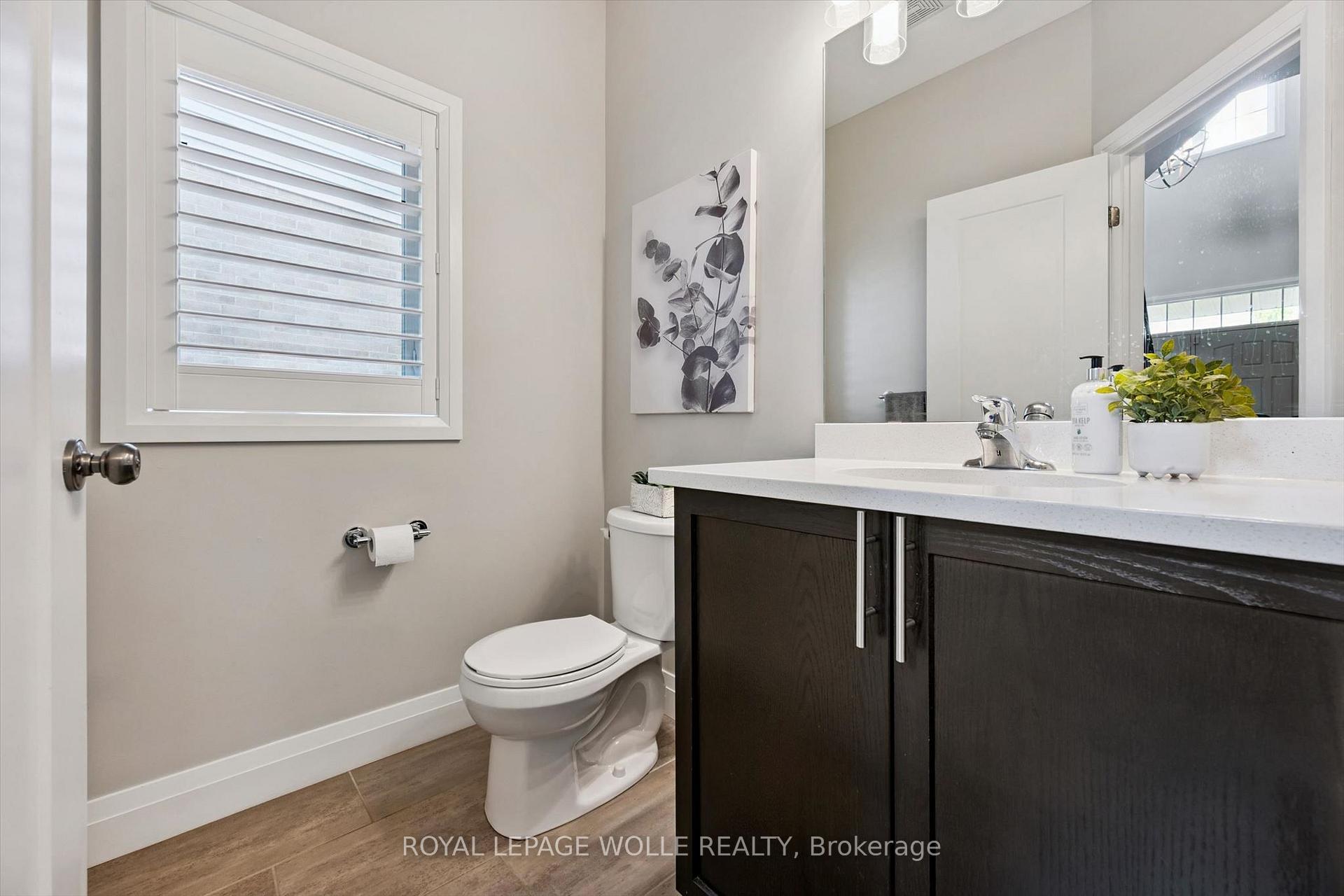 Photo 8 of 941 Eden Oak Court, Kitchener, Idlewood/Lackner Woods — HOMEH