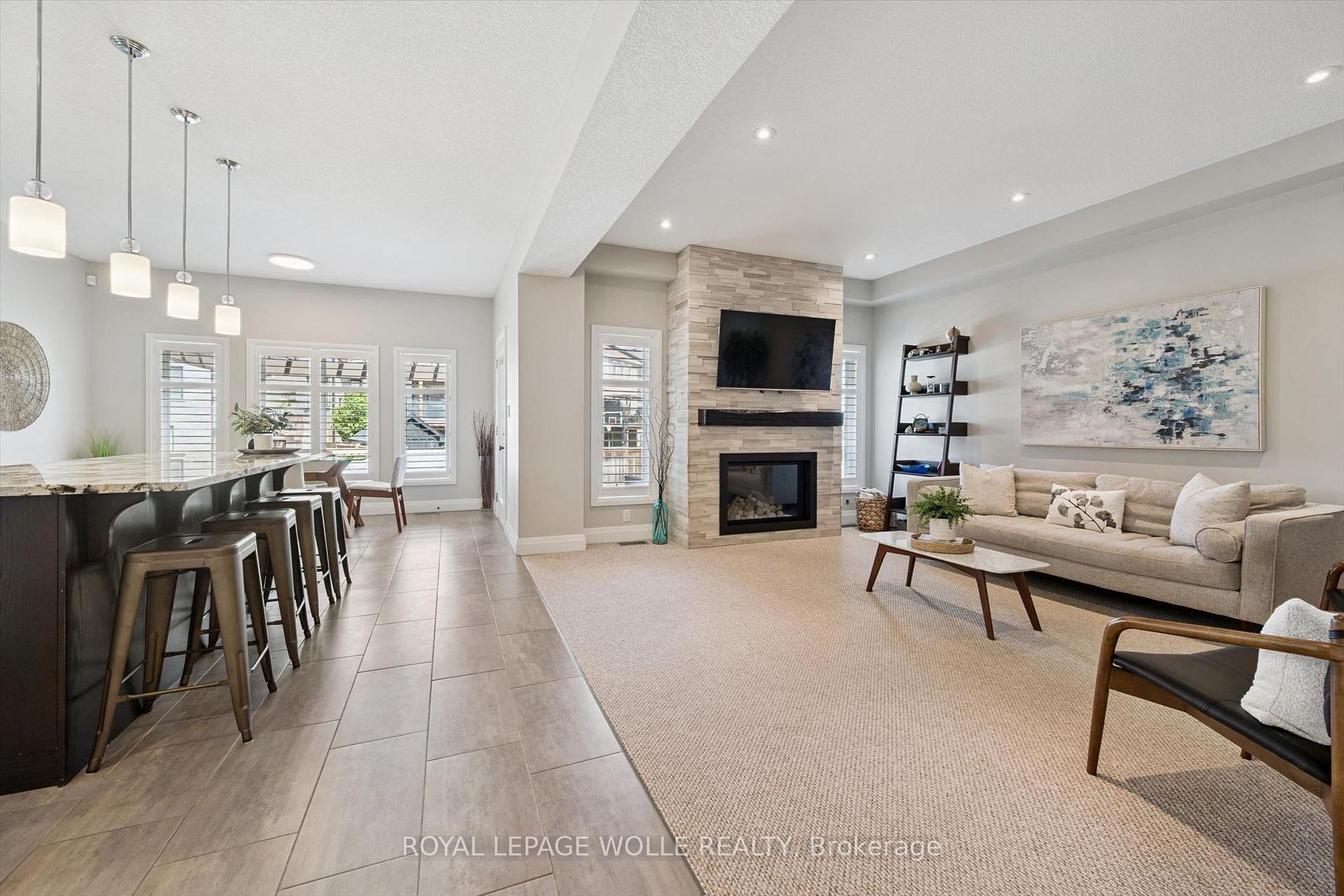 Photo 9 of 941 Eden Oak Court, Kitchener, Idlewood/Lackner Woods — HOMEH