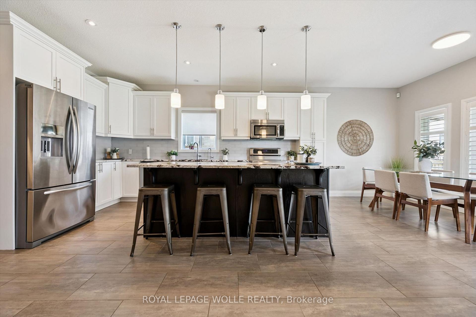 Photo 14 of 941 Eden Oak Court, Kitchener, Idlewood/Lackner Woods — HOMEH