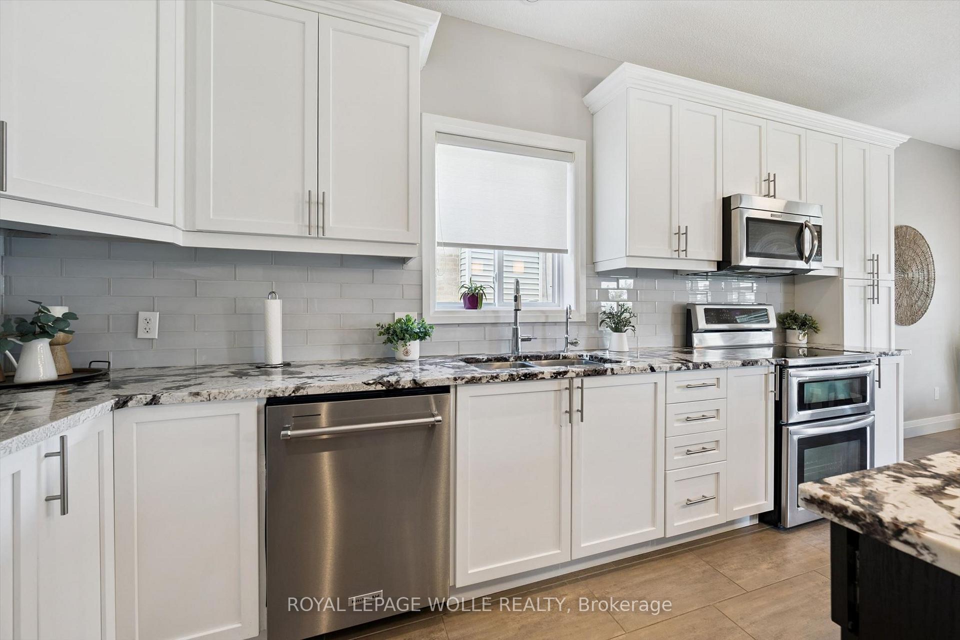 Photo 19 of 941 Eden Oak Court, Kitchener, Idlewood/Lackner Woods — HOMEH
