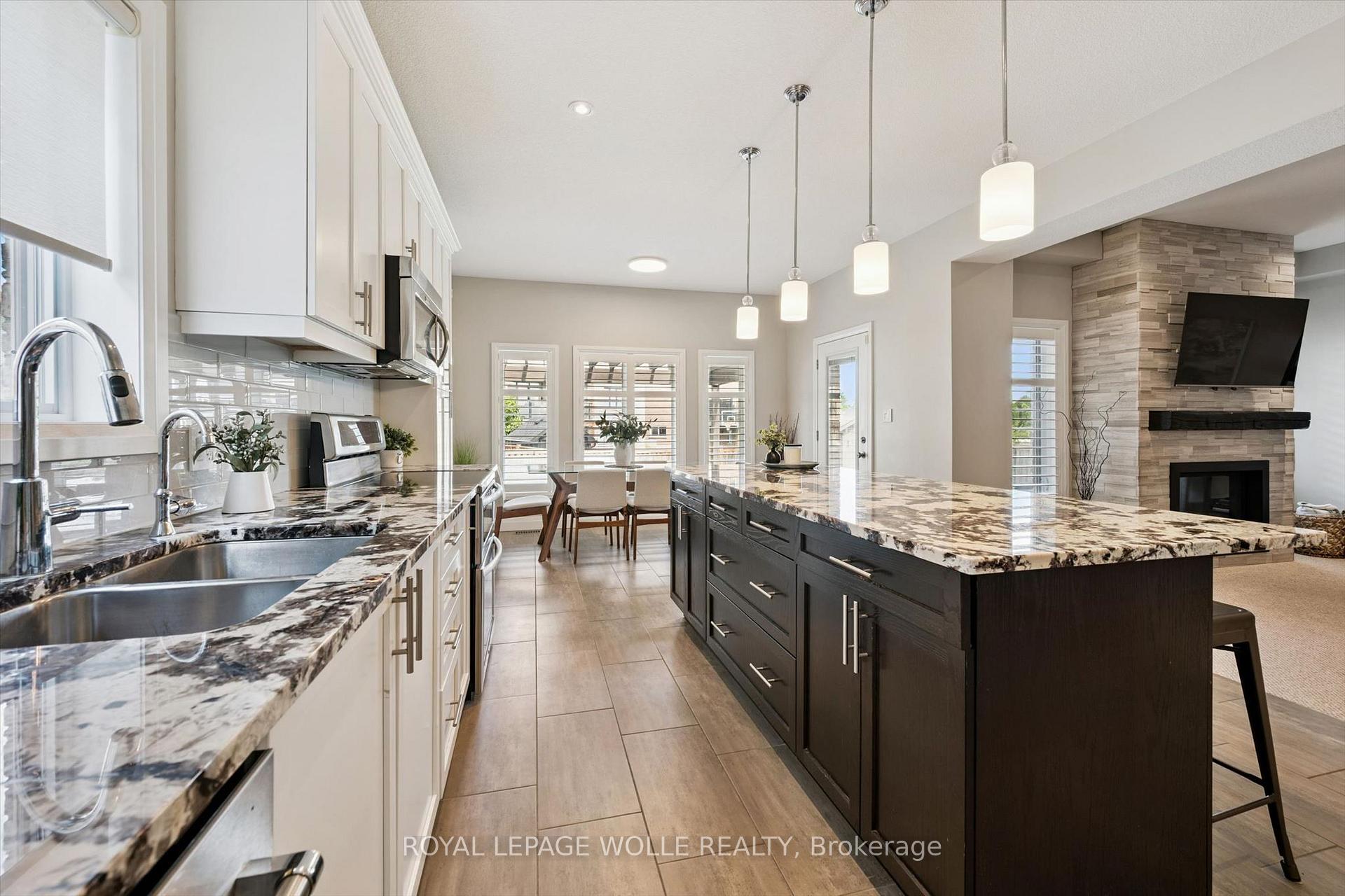Photo 20 of 941 Eden Oak Court, Kitchener, Idlewood/Lackner Woods — HOMEH