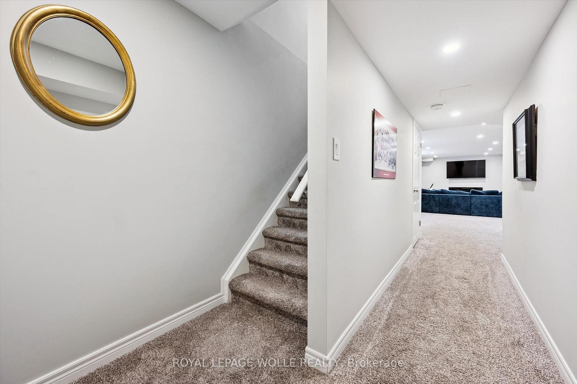 Photo 33 of 941 Eden Oak Court, Kitchener, Idlewood/Lackner Woods — HOMEH