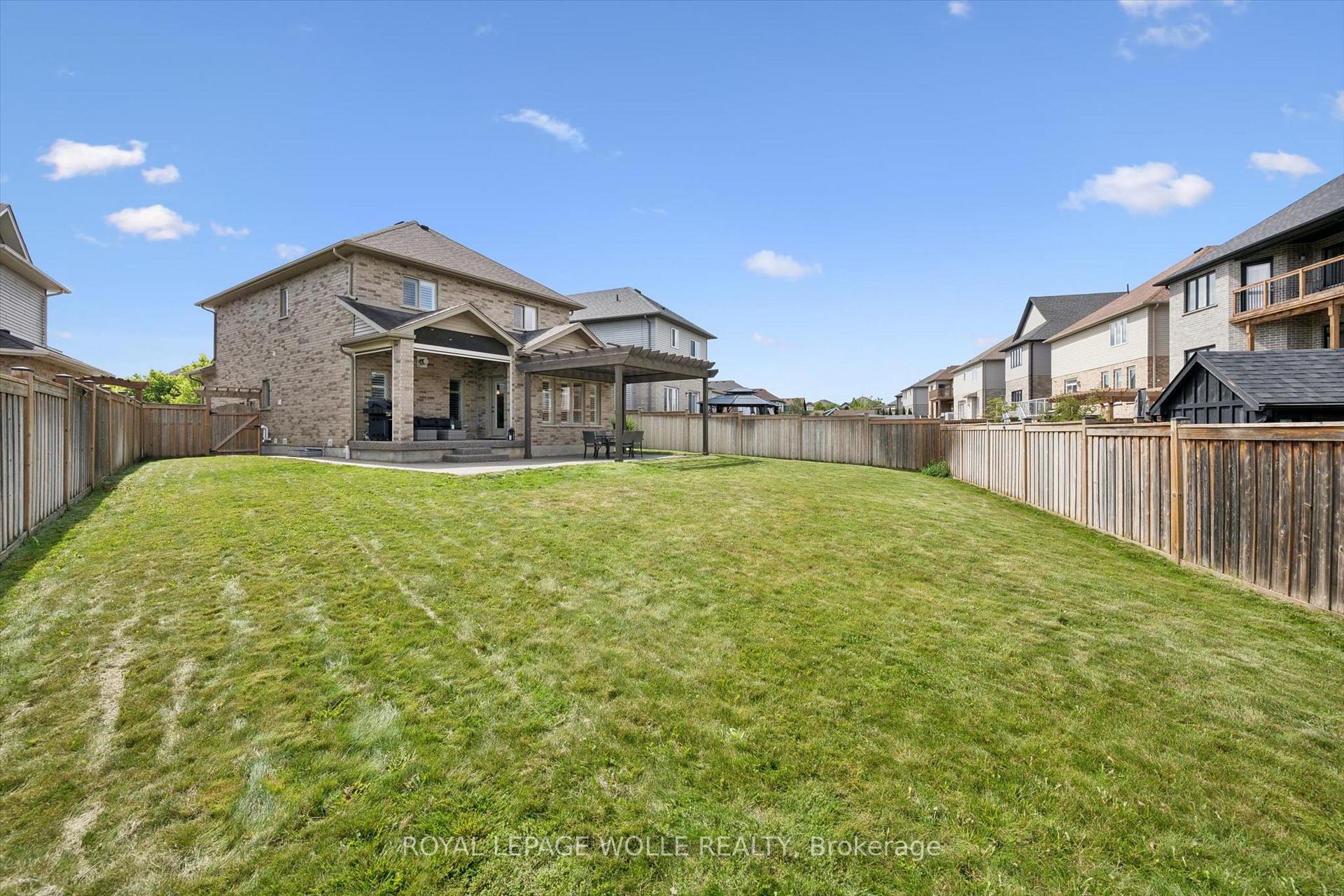 Photo 40 of 941 Eden Oak Court, Kitchener, Idlewood/Lackner Woods — HOMEH