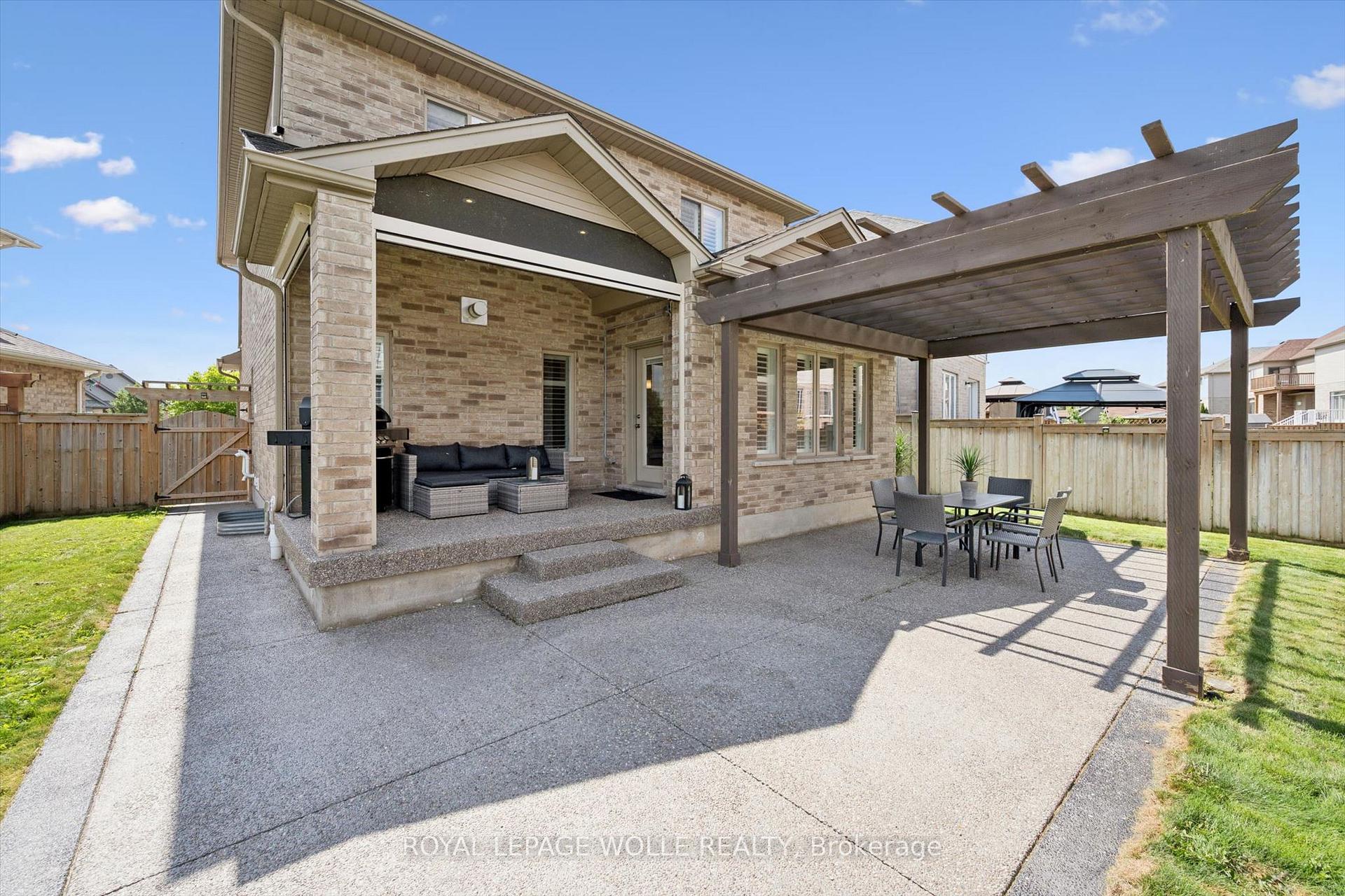 Photo 42 of 941 Eden Oak Court, Kitchener, Idlewood/Lackner Woods — HOMEH