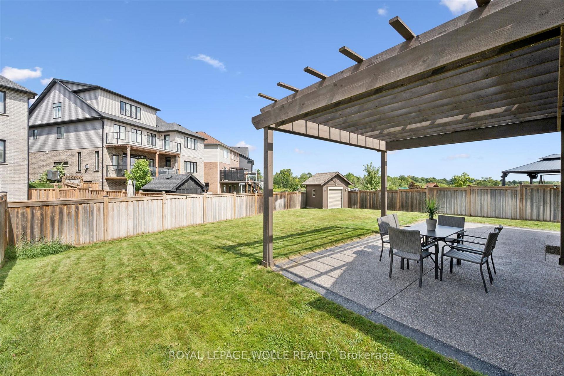Photo 46 of 941 Eden Oak Court, Kitchener, Idlewood/Lackner Woods — HOMEH