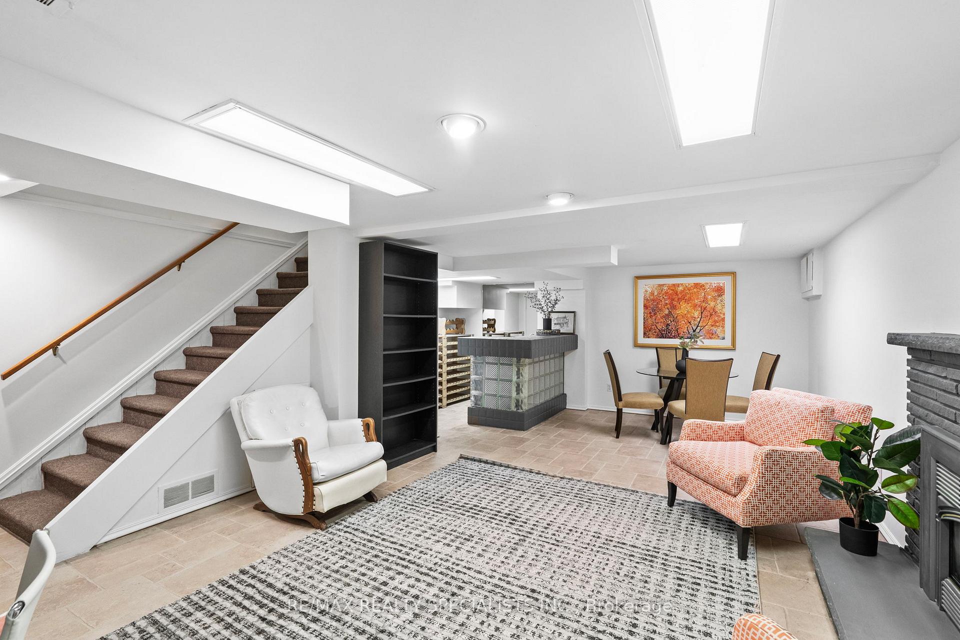 Photo 42 of 78 Meadowbank Road, Etobicoke, Islington-City Centre West — HOMEH