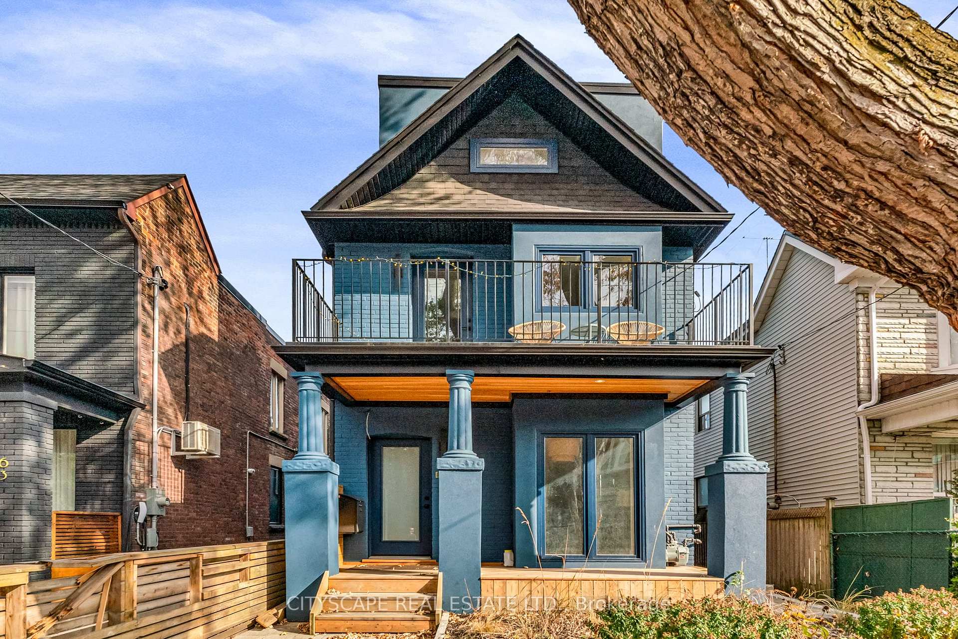 Photo of Unit Upper, 61 Edwin Avenue