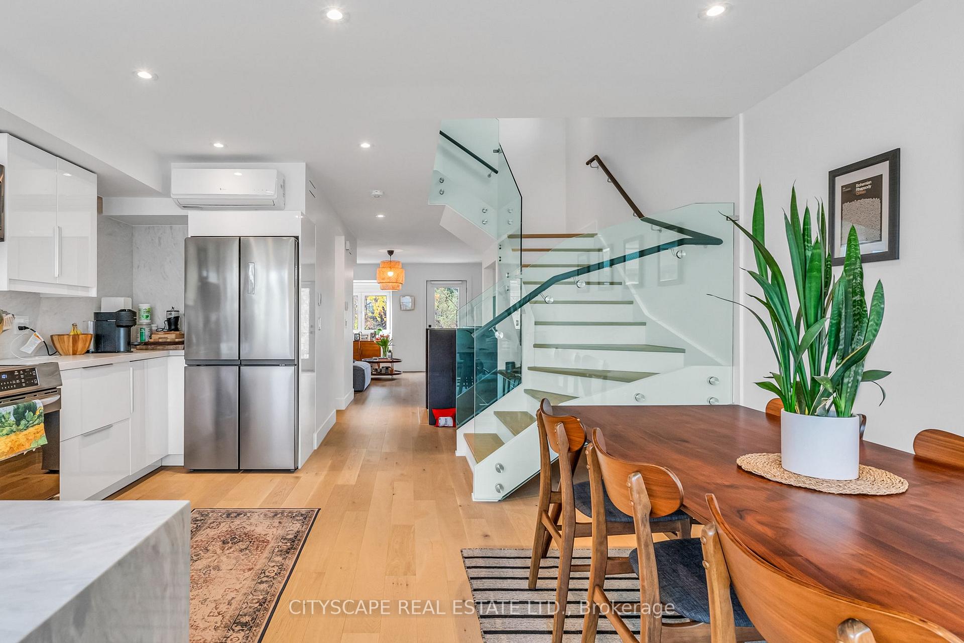Photo 17 of Unit Upper, 61 Edwin Avenue, Toronto, Dovercourt-Wallace Emerson-Junction — HOMEH