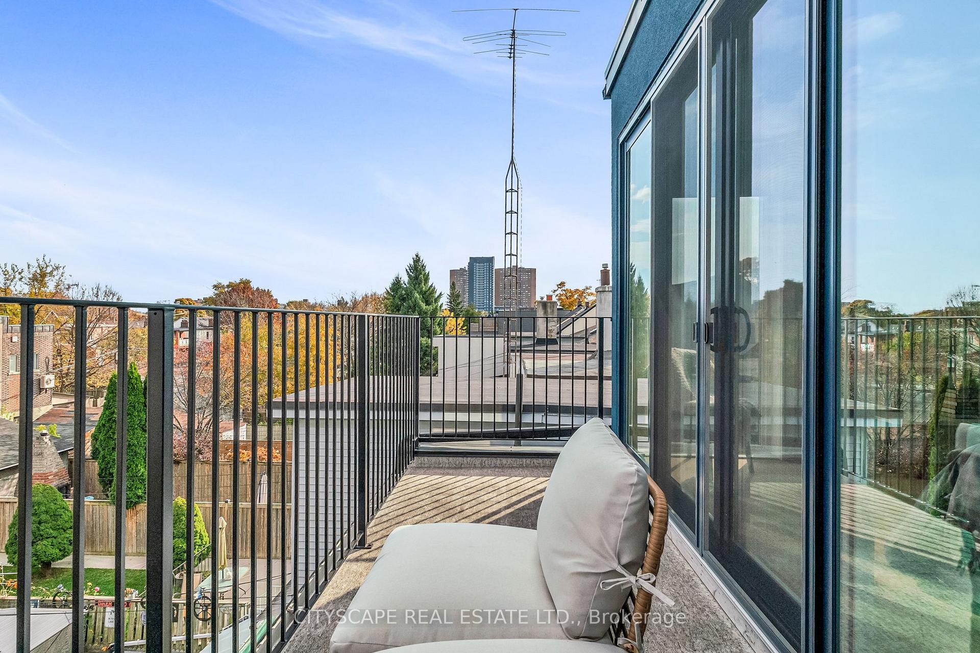 Photo 38 of Unit Upper, 61 Edwin Avenue, Toronto, Dovercourt-Wallace Emerson-Junction — HOMEH