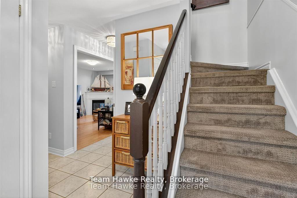 Photo 7 of 29 Boyd Crescent, Oro-Medonte, Moonstone — HOMEH