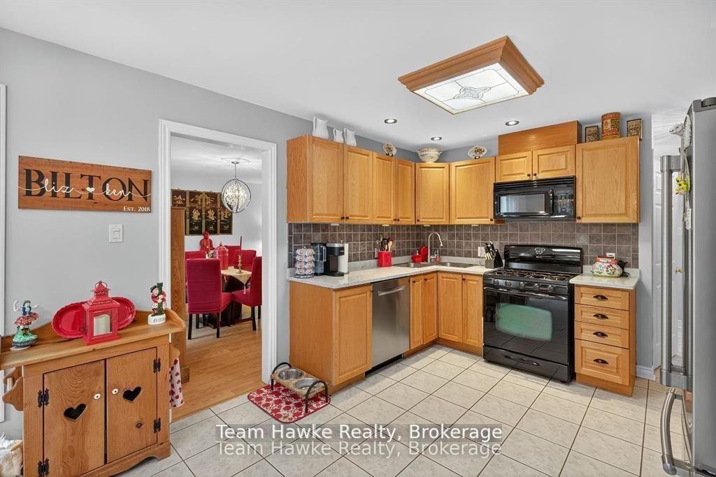 Photo 13 of 29 Boyd Crescent, Oro-Medonte, Moonstone — HOMEH