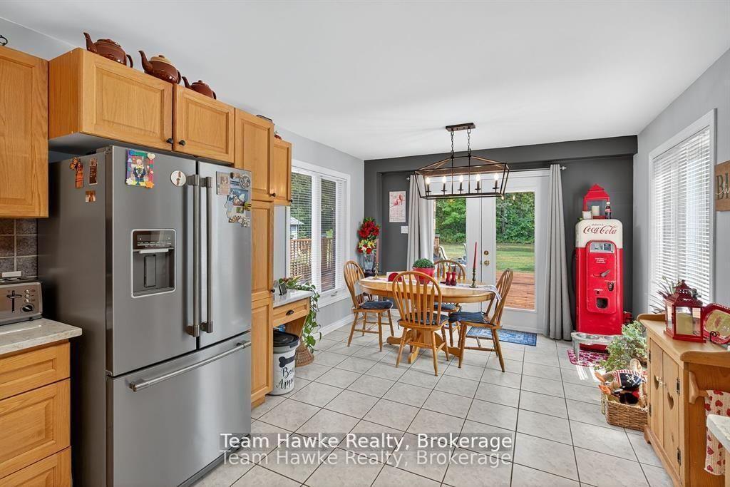 Photo 14 of 29 Boyd Crescent, Oro-Medonte, Moonstone — HOMEH