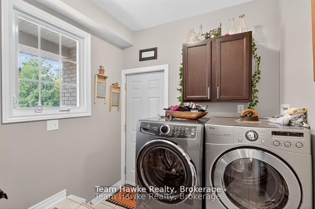 Photo 21 of 29 Boyd Crescent, Oro-Medonte, Moonstone — HOMEH