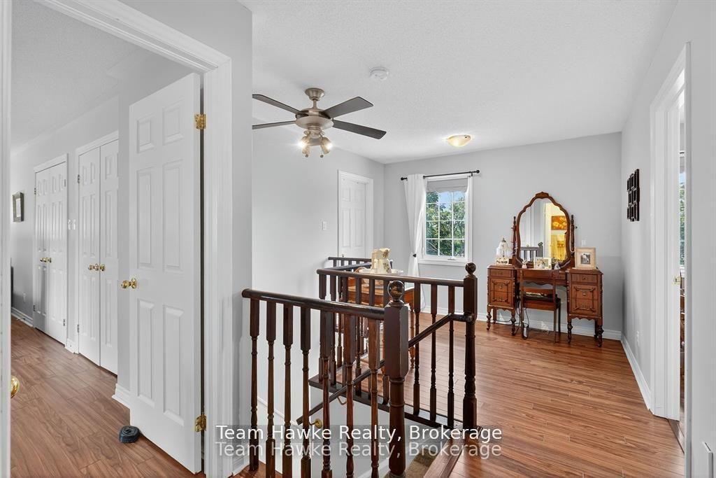 Photo 22 of 29 Boyd Crescent, Oro-Medonte, Moonstone — HOMEH