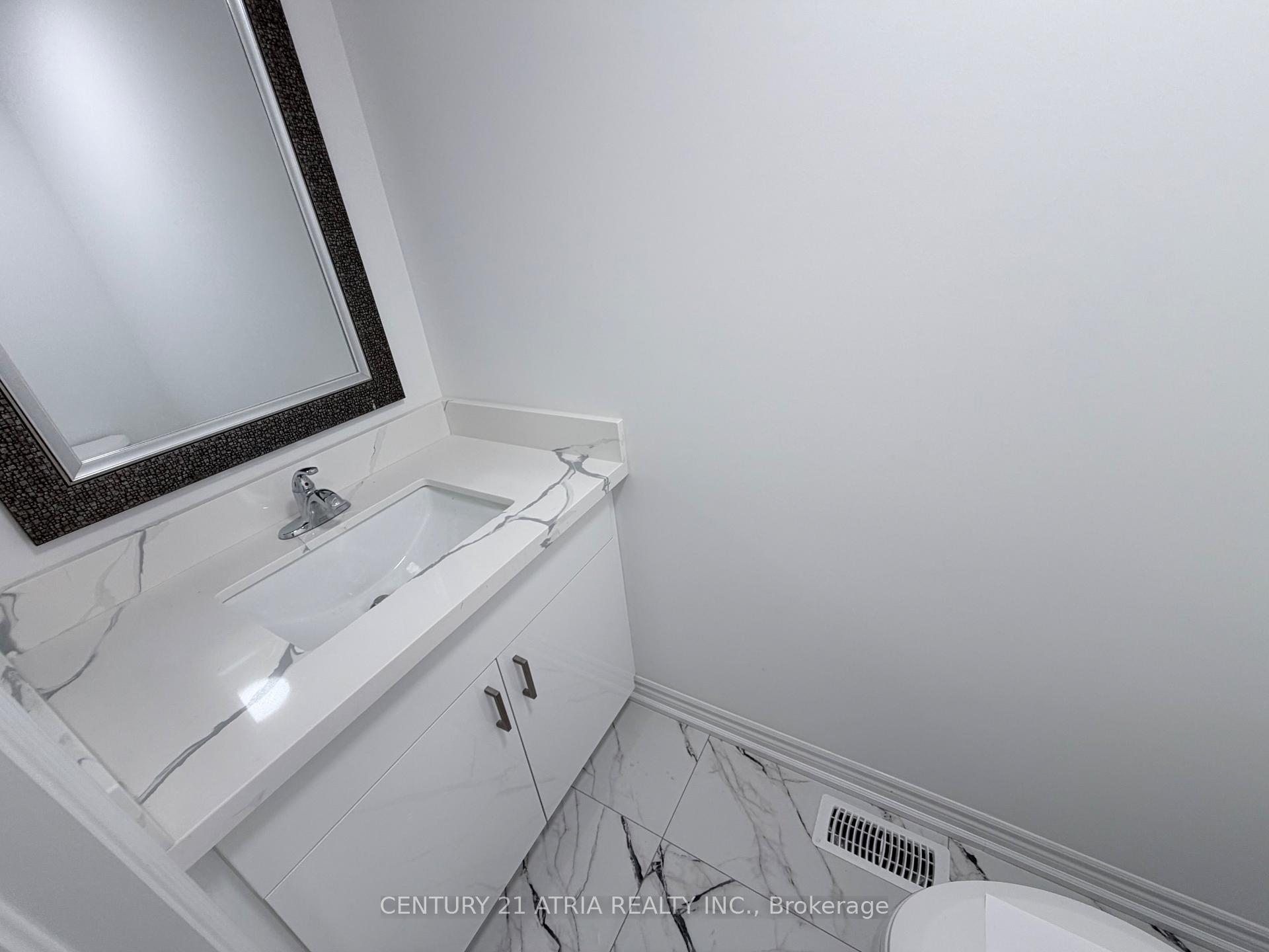 Photo 18 of Unit Unit 5, 11 Plaisance Road, Richmond Hill, North Richvale — HOMEH