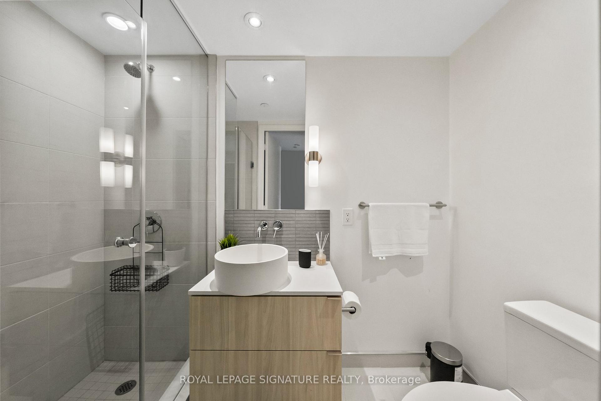 Photo 22 of Unit 2711, 161 Roehampton Avenue, Toronto, Mount Pleasant West — HOMEH