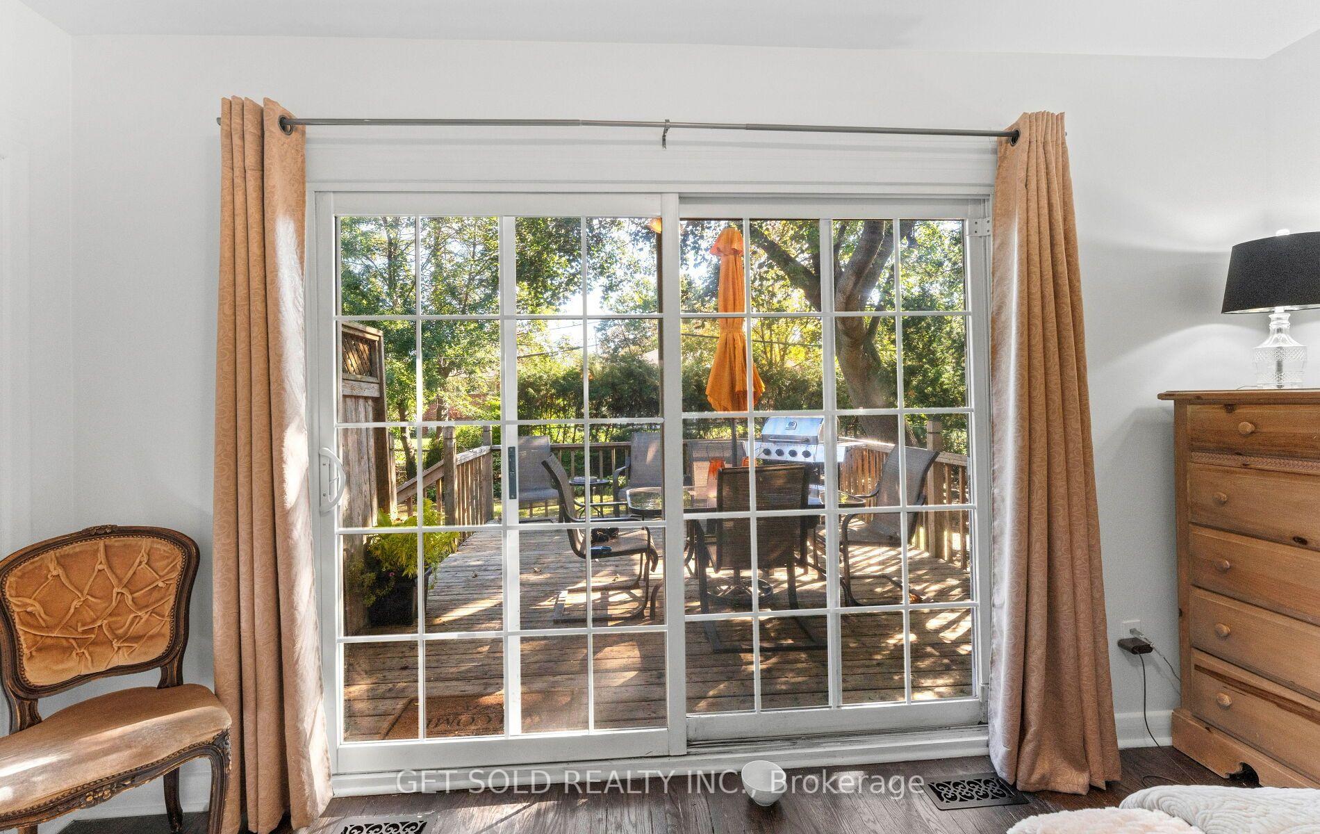 Photo 17 of 7 Watercliffe Road, Etobicoke, Rexdale-Kipling — HOMEH