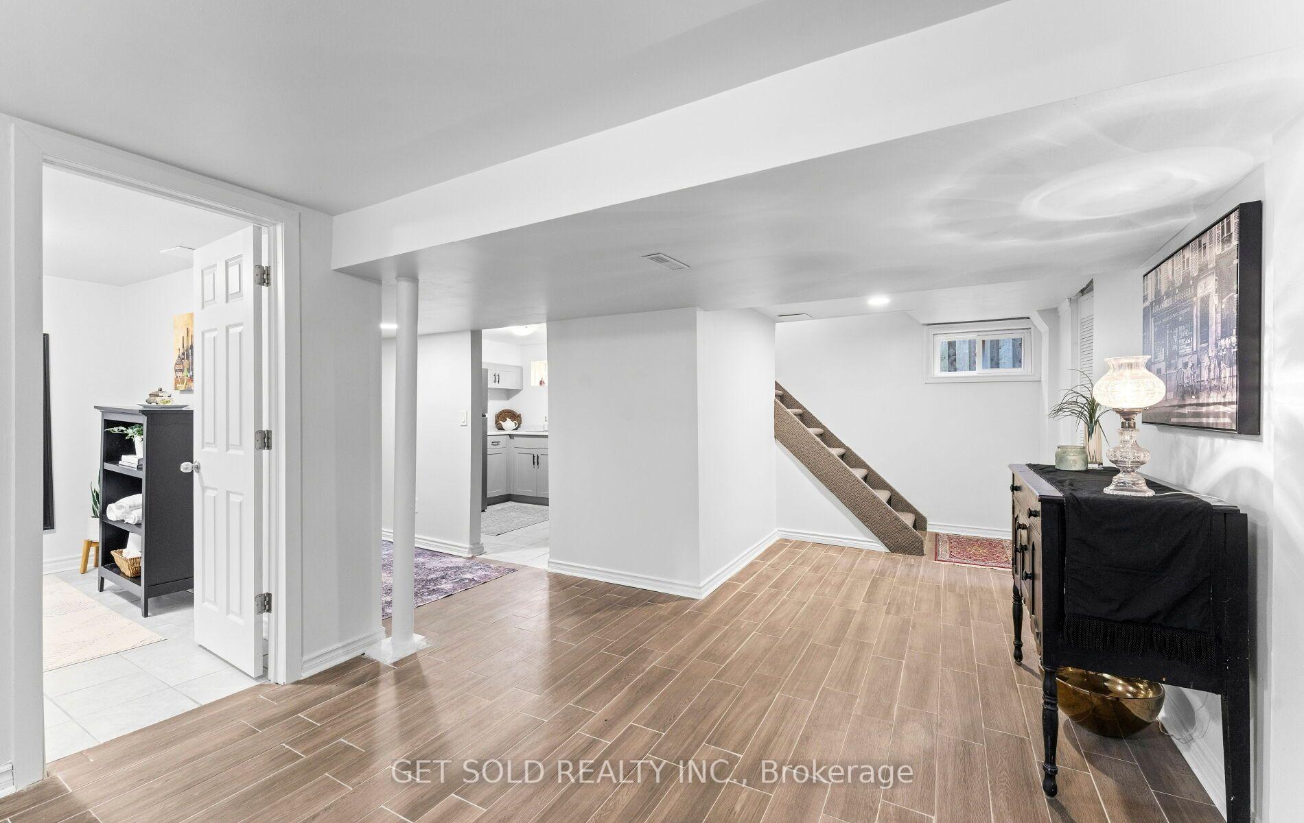 Photo 25 of 7 Watercliffe Road, Etobicoke, Rexdale-Kipling — HOMEH