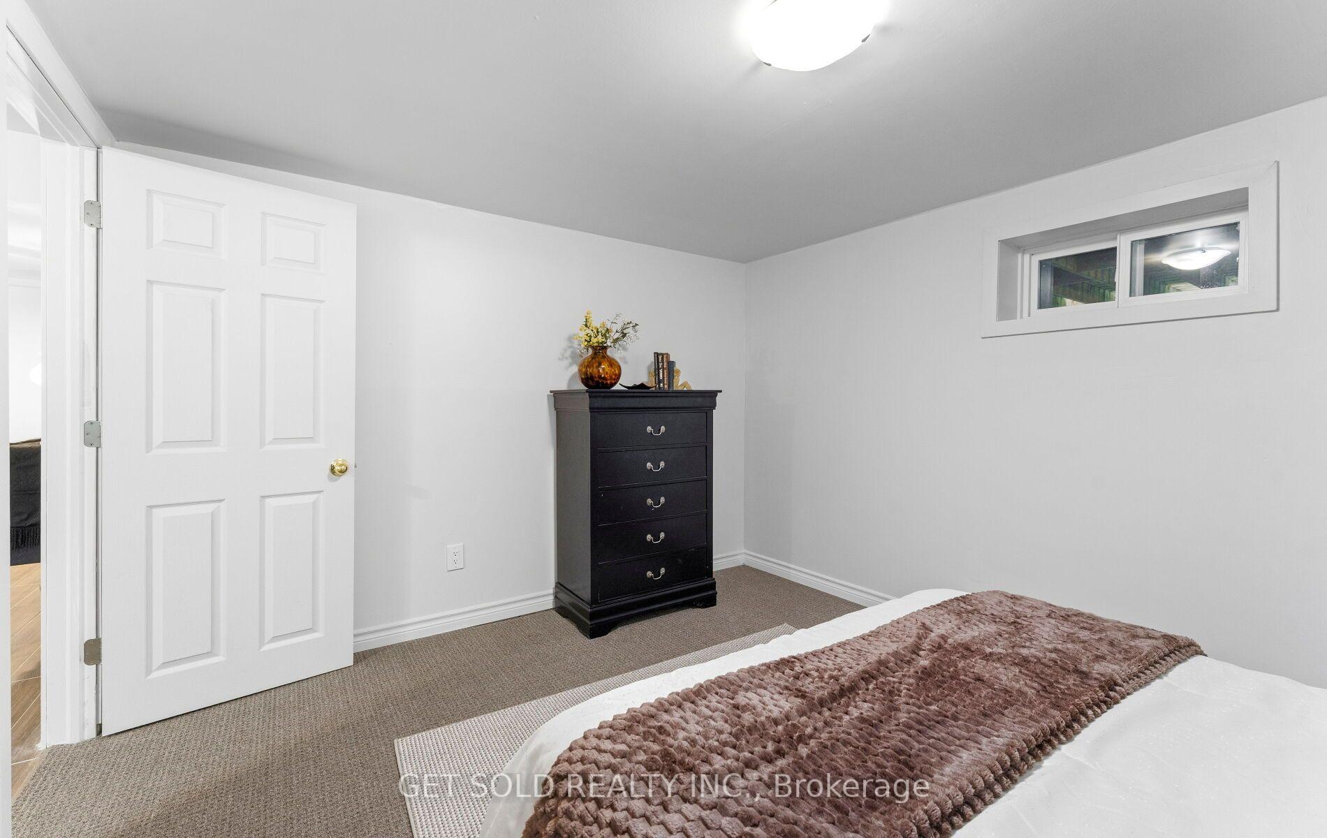 Photo 29 of 7 Watercliffe Road, Etobicoke, Rexdale-Kipling — HOMEH